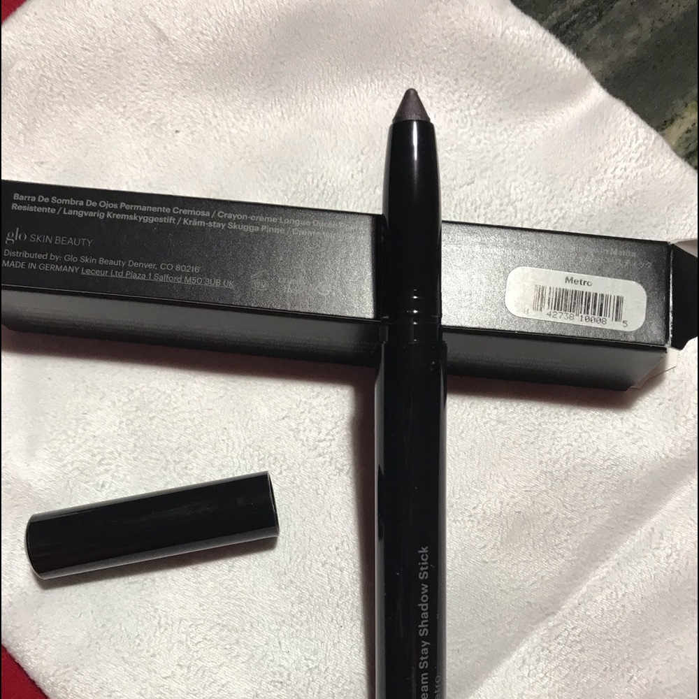 New GLO Skin Beauty CREAM STAY SHADOW STICK Metro - Picture 7 of 11
